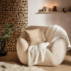 Werdomo Fotel obły kremowy MELA