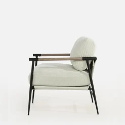 Fotele Wypoczynkowe| Fotel sztruksowy kremowy DRITRE