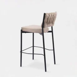 Hokery| Krzesło barowe na czarnych nogach szarobeżowe LIANA