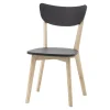 Krzesło drewniane z czarnym siedziskiem REMI