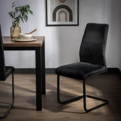 Krzesło tapicerowane czarne ARIBA