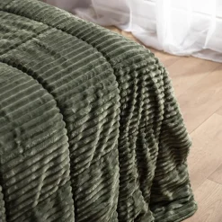 Koce I Narzuty| Narzuta sztruksowa zielona SALSA 220x200 cm