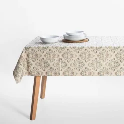 Obrus w kwiatowe wzory GRACE 135x220 cm