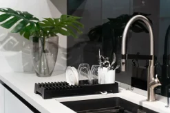 Vialli Design Ociekacz do naczyń czarny LIVIO DUO