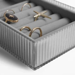 inny Organizer na biżuterię z pokrywką 18x10x4,2 cm szary