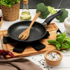 Garnki, Patelnie I Pokrywki| Patelnia aluminiowa STARKE PRO 24 cm + podkładka