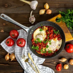 MPM AGD Patelnia z powłoką nieprzywierającą MINERAL 24 cm