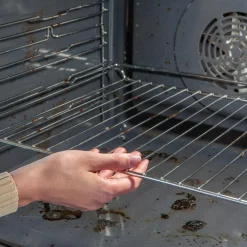 WHIRLPOOL Piekarnik elektryczny do zabudowy samoczyszczący, czarny W7 OM4 4S1 P BL