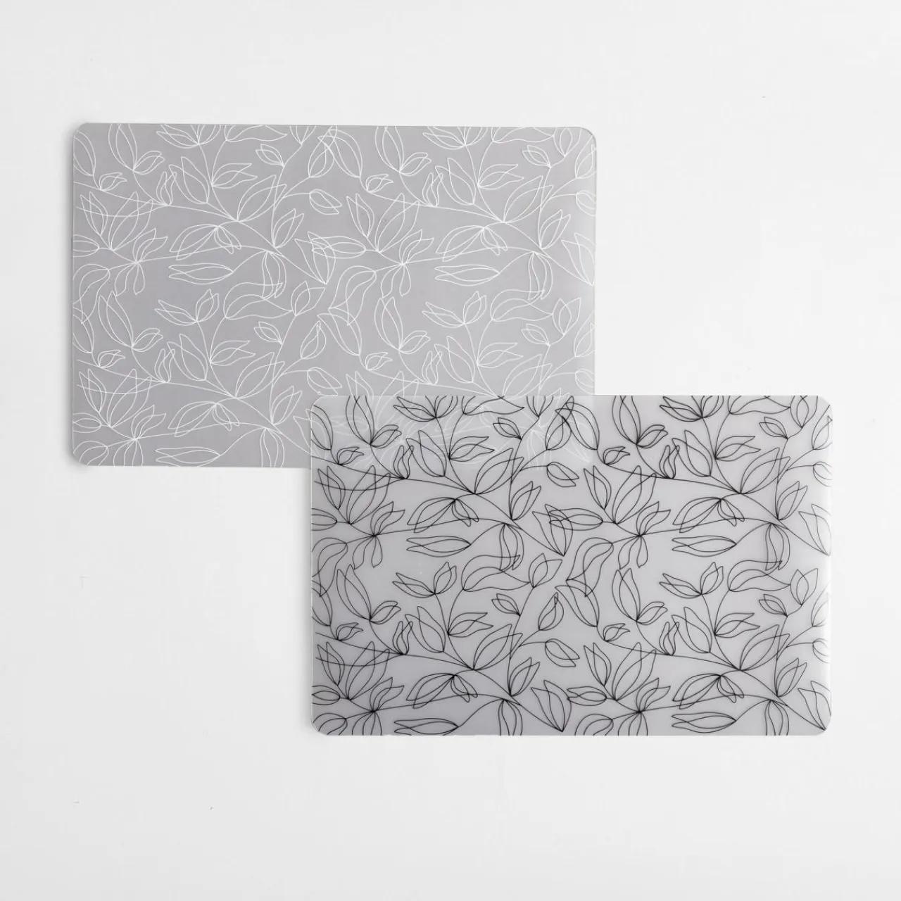 inny Podkładka na stół w czarne kwiaty 43,5x28,5 cm