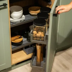 Słoik kwadratowy z czarną pokrywką MILOS 1,8 l