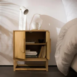 Szafki Nocne| Szafka nocna z ryflowaniem TIRON