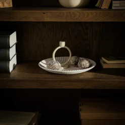 Świecznik na jedną świecę okrągły biały 15x19 cm