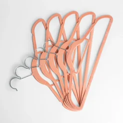 Wieszaki, Półki Tekstylne, Organizery|Okey Wieszak welurowy różowy VELVET, komplet 5 szt.