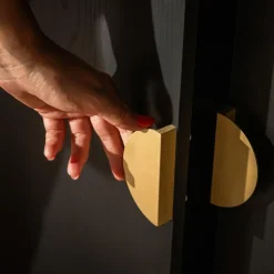 Witryny|inny Witryna do salonu czarna MOND