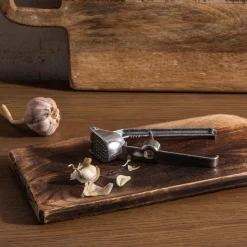 Przybory Kuchenne| Wyciskacz do czosnku 15 cm